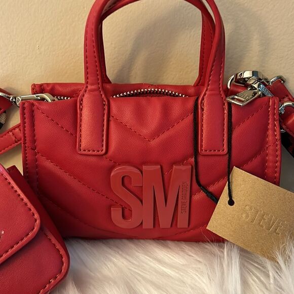 NWT Steve Madden (BARI) Crossbody Bag w/Airpod Case - Red - Picture 5 of 10